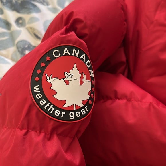 Canada Weather Gear winter puffer jacket - Picture 2 of 6